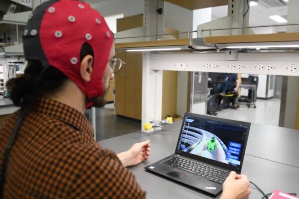 Universal Brain Computer Interface Lets People Play Games With Just Their Thoughts The University Of Texas At Austin